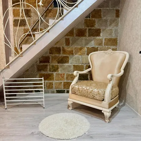 Maisonette In The Center Of شقة
